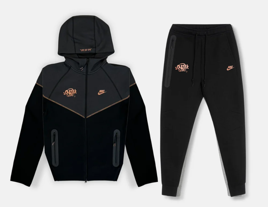 Conjunto Nike x Syna Tech Fleece