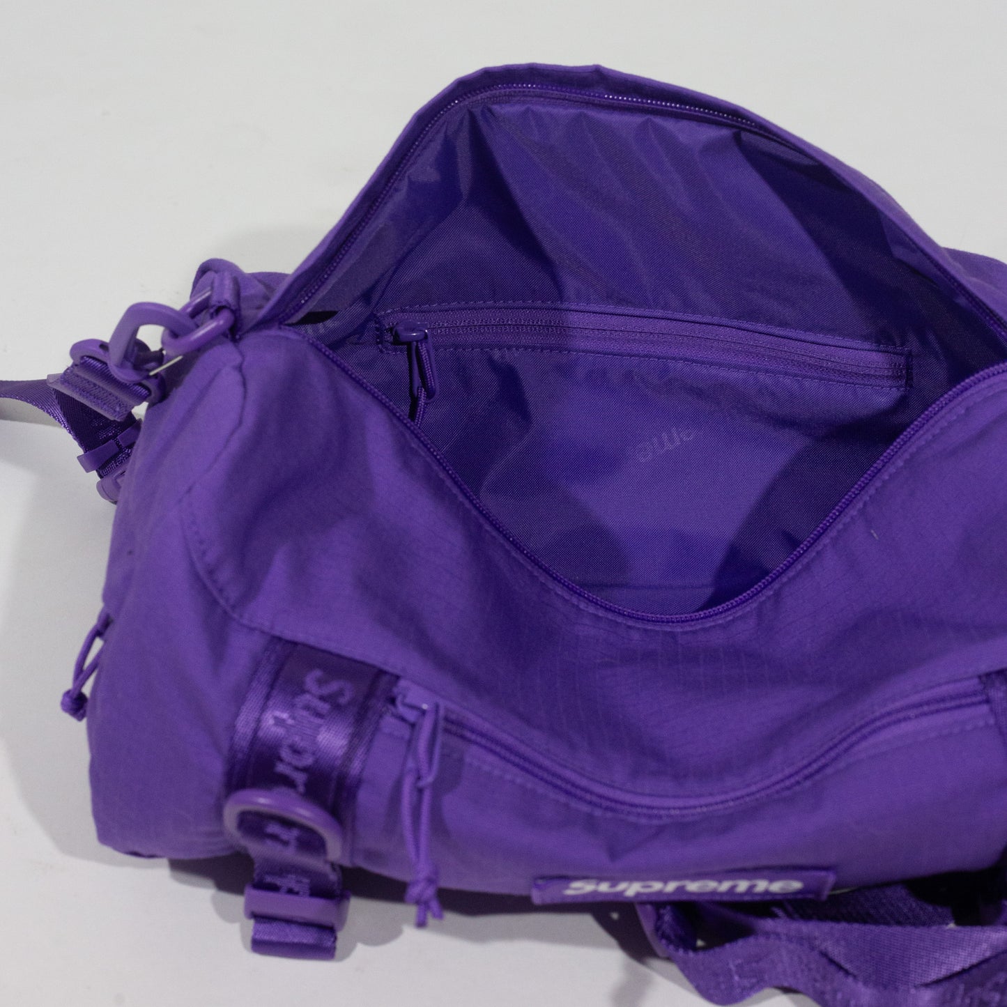 Utility Bag Supreme Cordura Roxa SS26