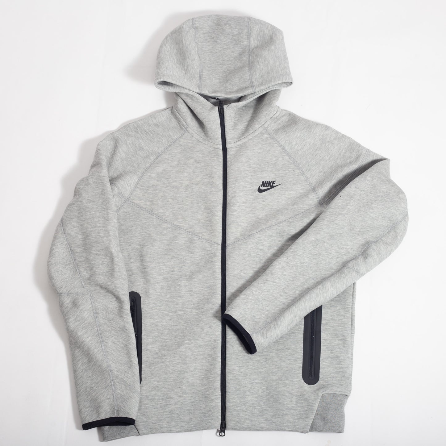 Jaqueta Nike Tech Fleece Cinza