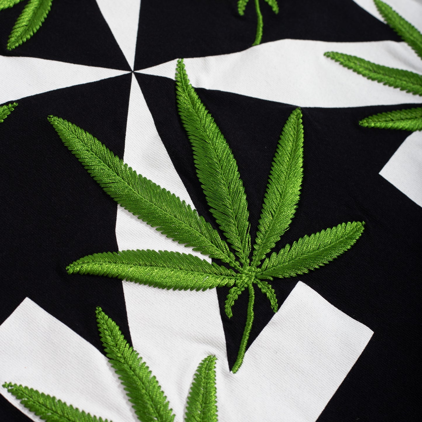 Regata OFF White Cannabis