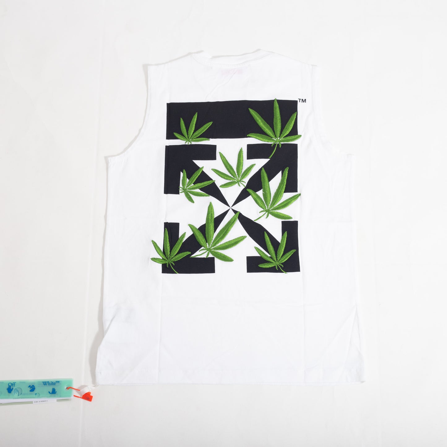 Regata OFF White Cannabis