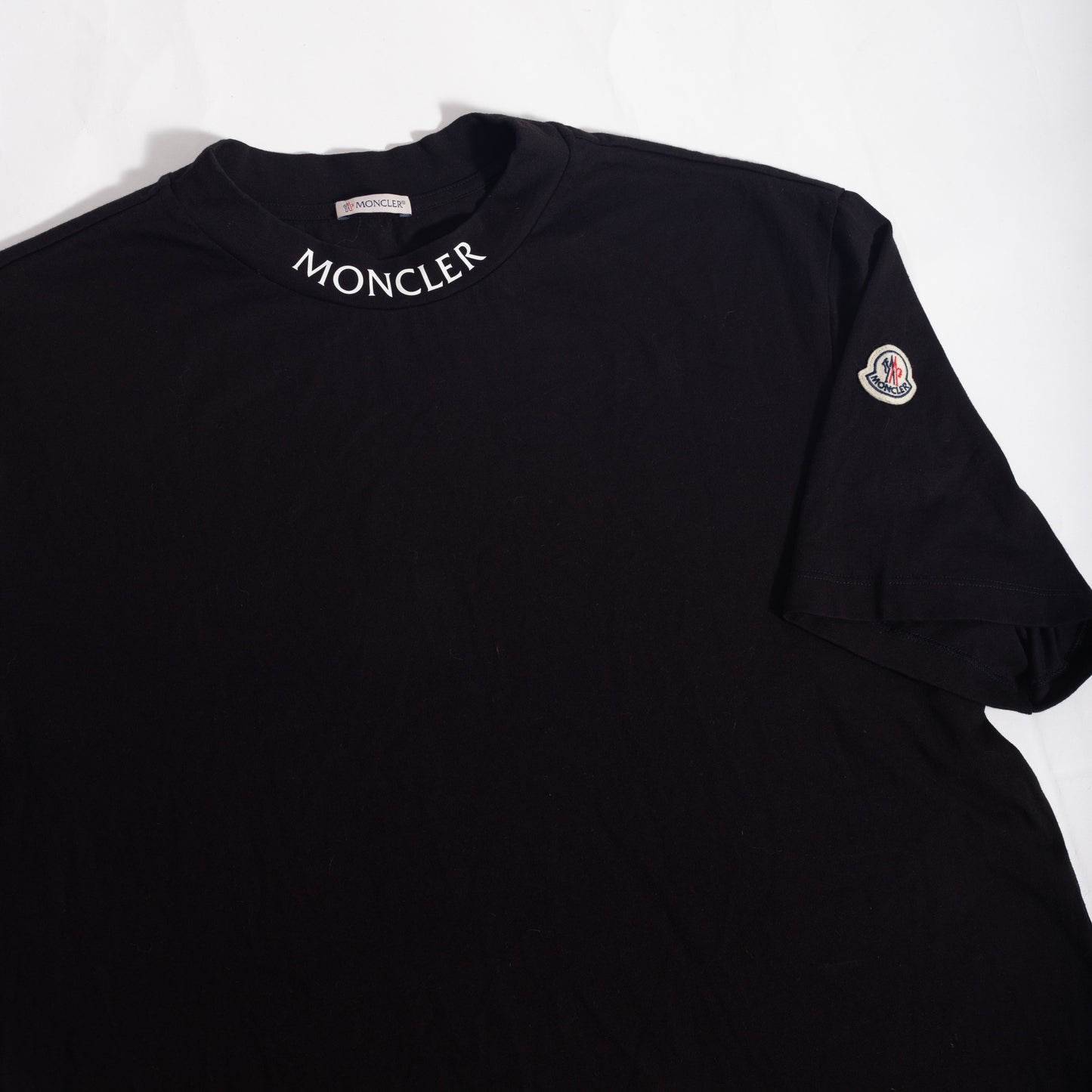 Camiseta Moncler (NOVA)