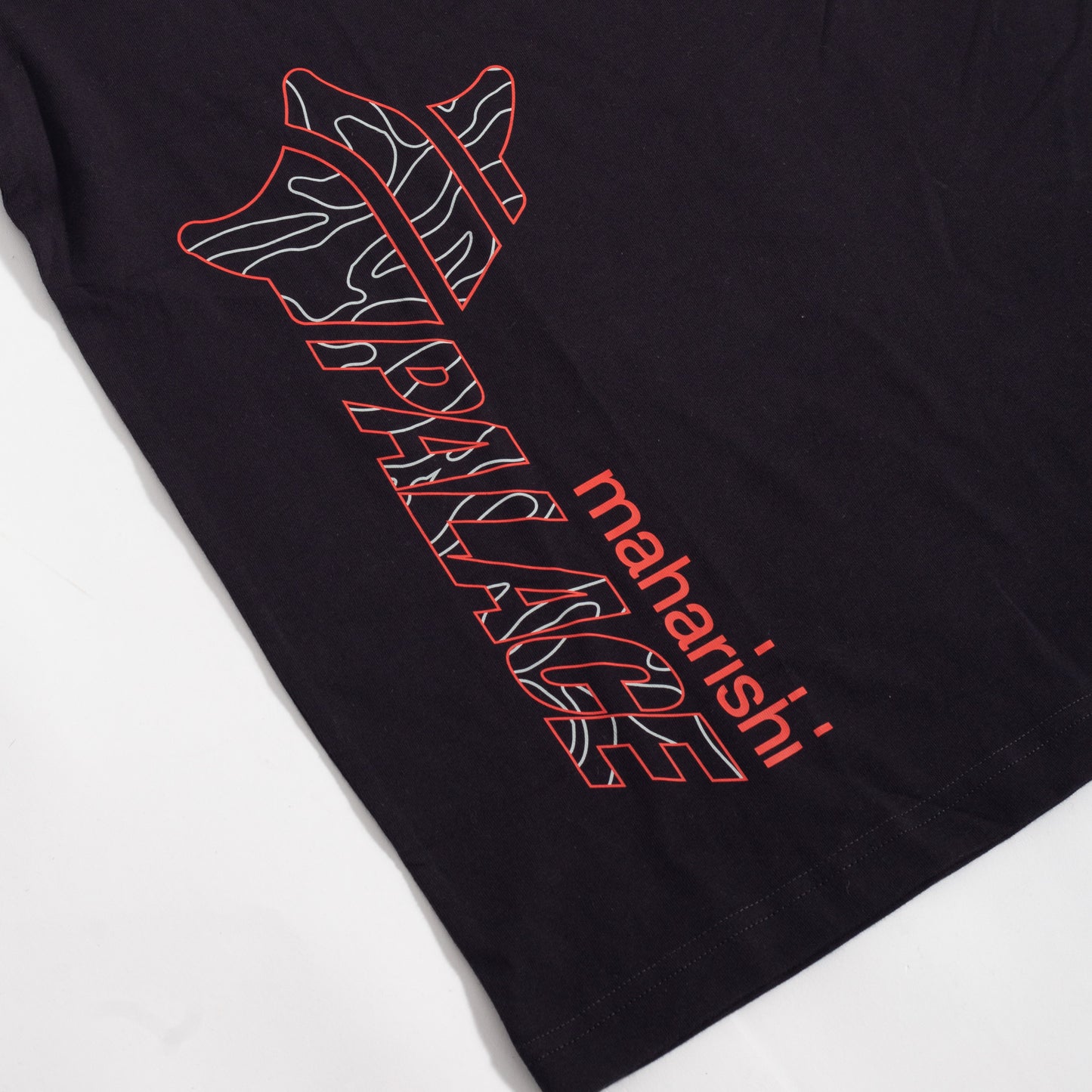Camiseta Palace x Maharishi