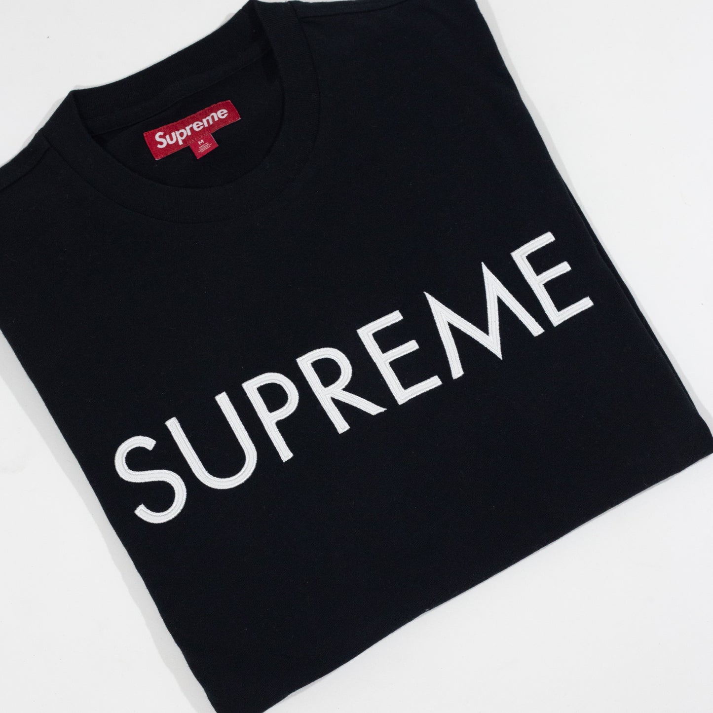 Camiseta Supreme Capital S/S Top Preta