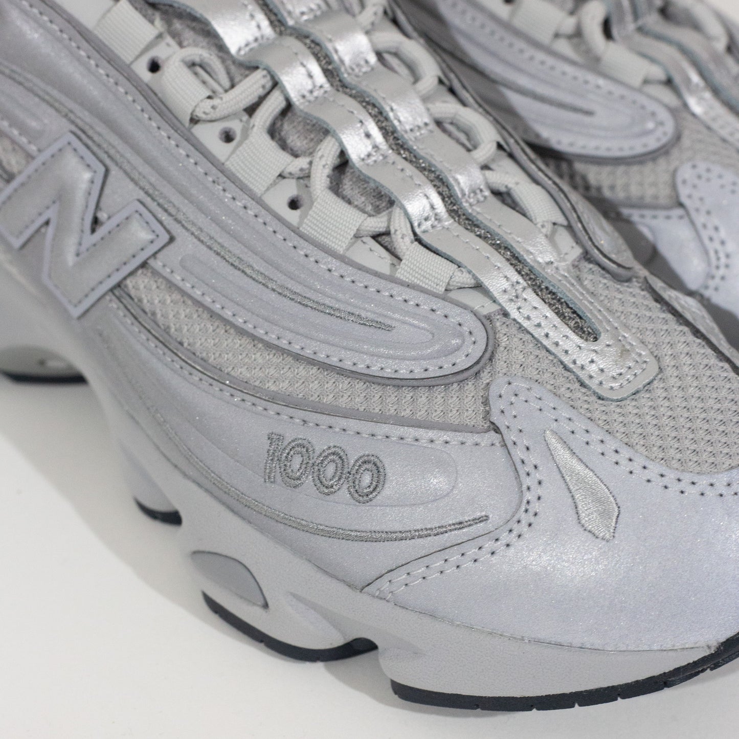 New Balance Silver Metalic