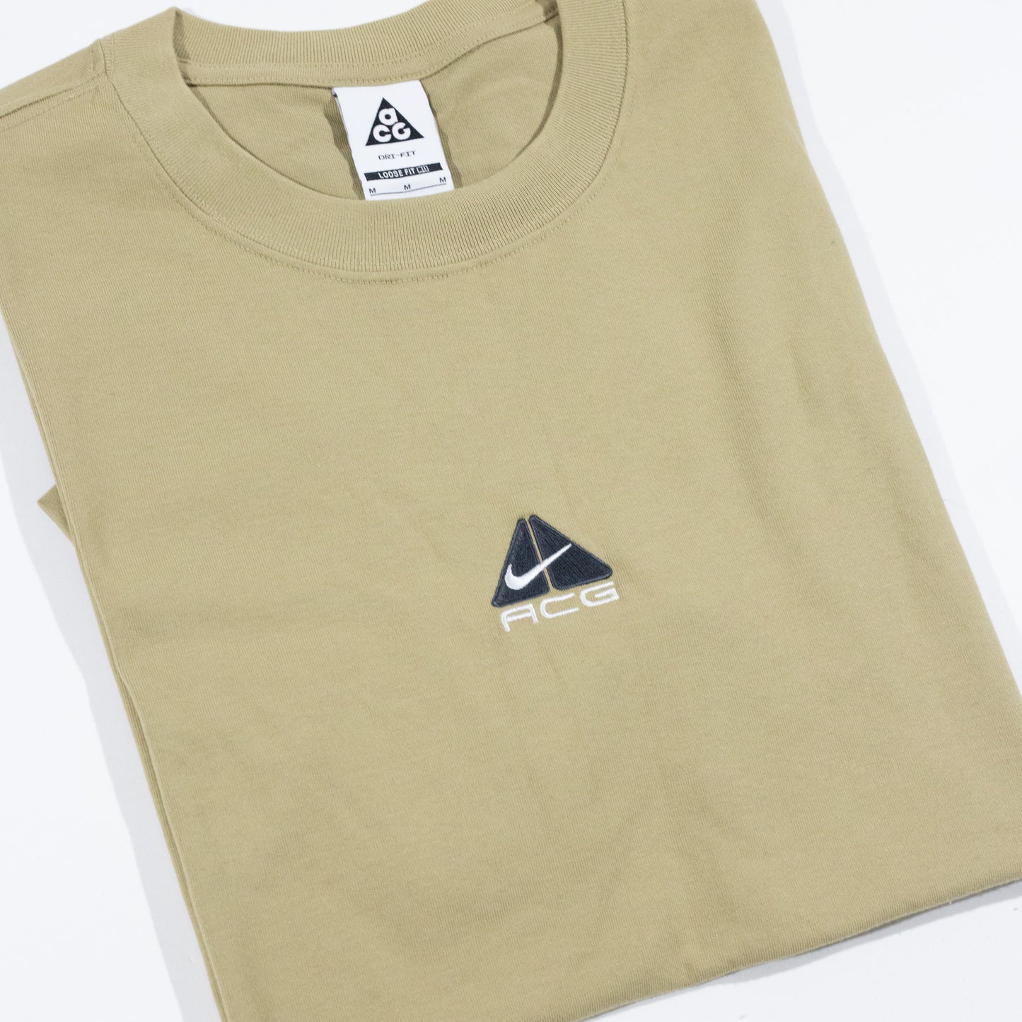 Camiseta Nike ACG Bege