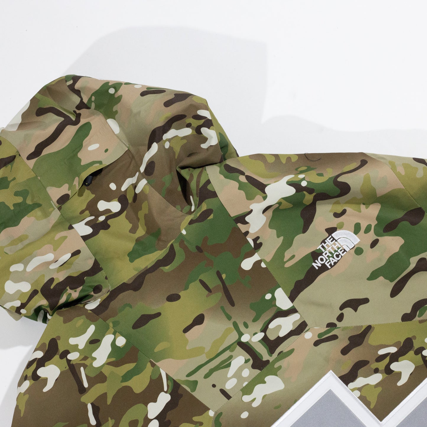 Jaqueta Supreme x The North Face - Summit Series GORE-TEX