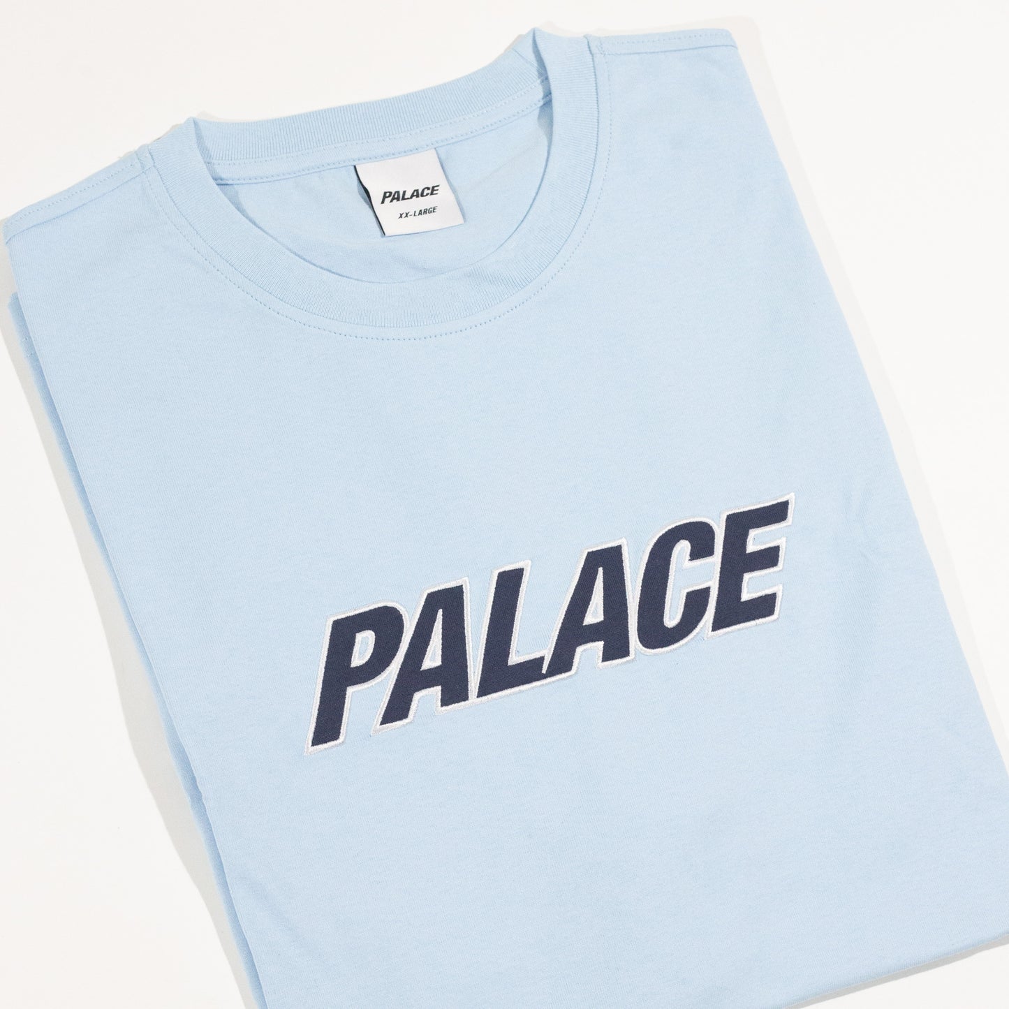 Camiseta Palace Heavy Font Skyline