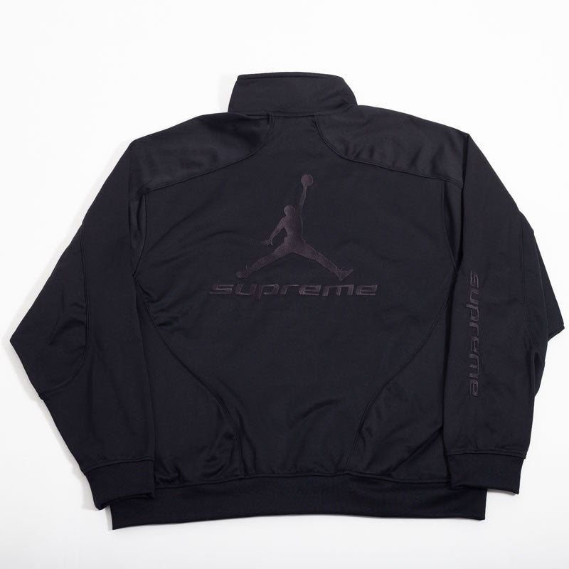 Jaqueta Supreme x Jordan