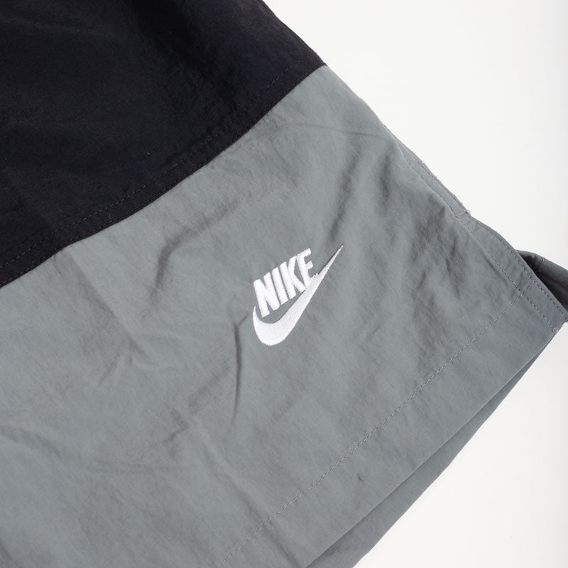 Bermuda Nike