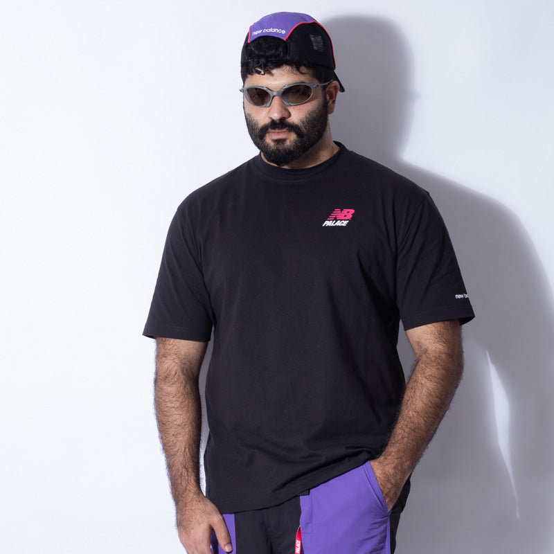 Camiseta Palace x New Balance Preta