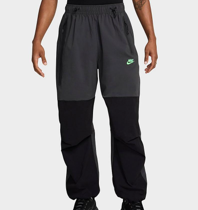 Calça Nike Tech Woven Preta