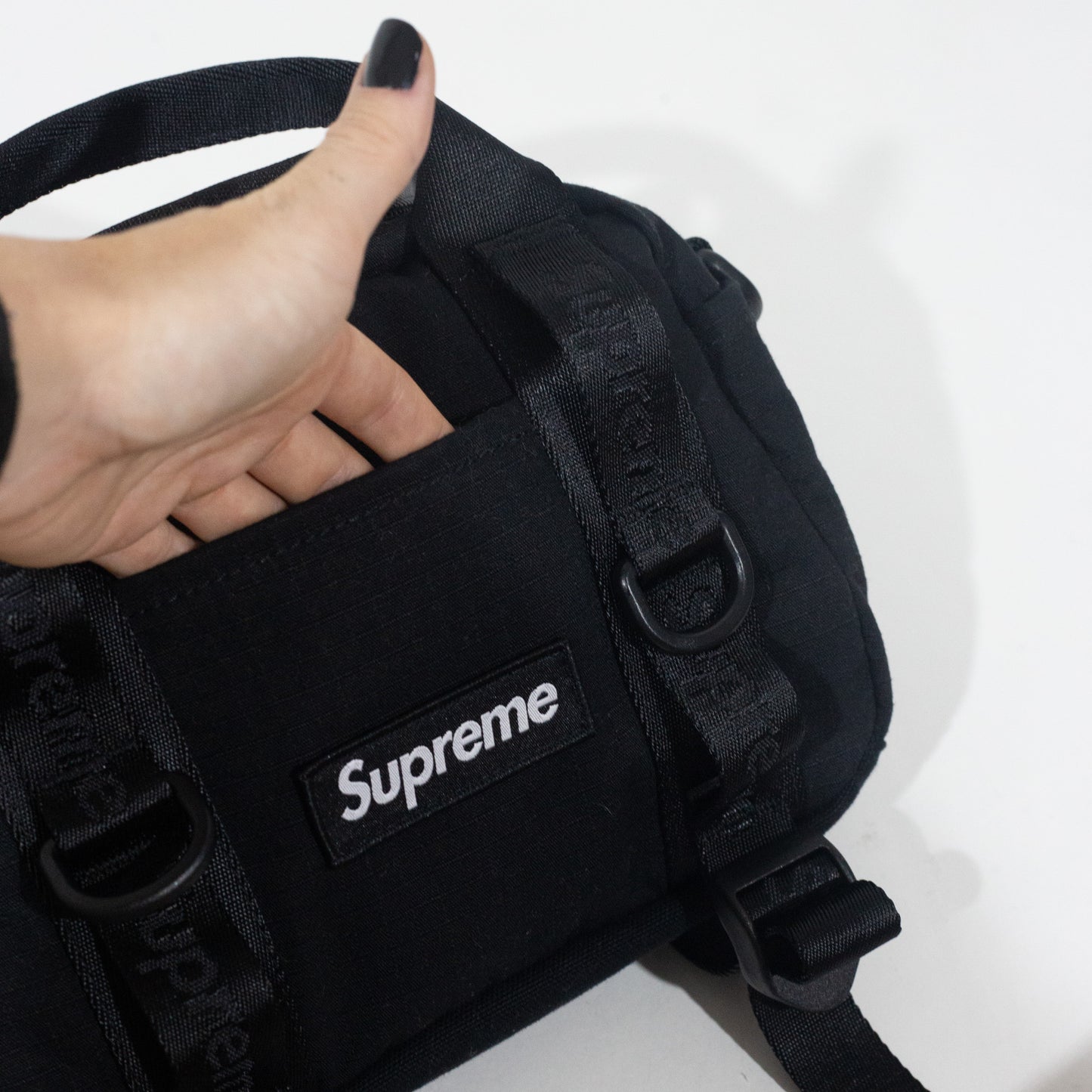 Mini Duffle Bag Supreme Cordura Preta SS26