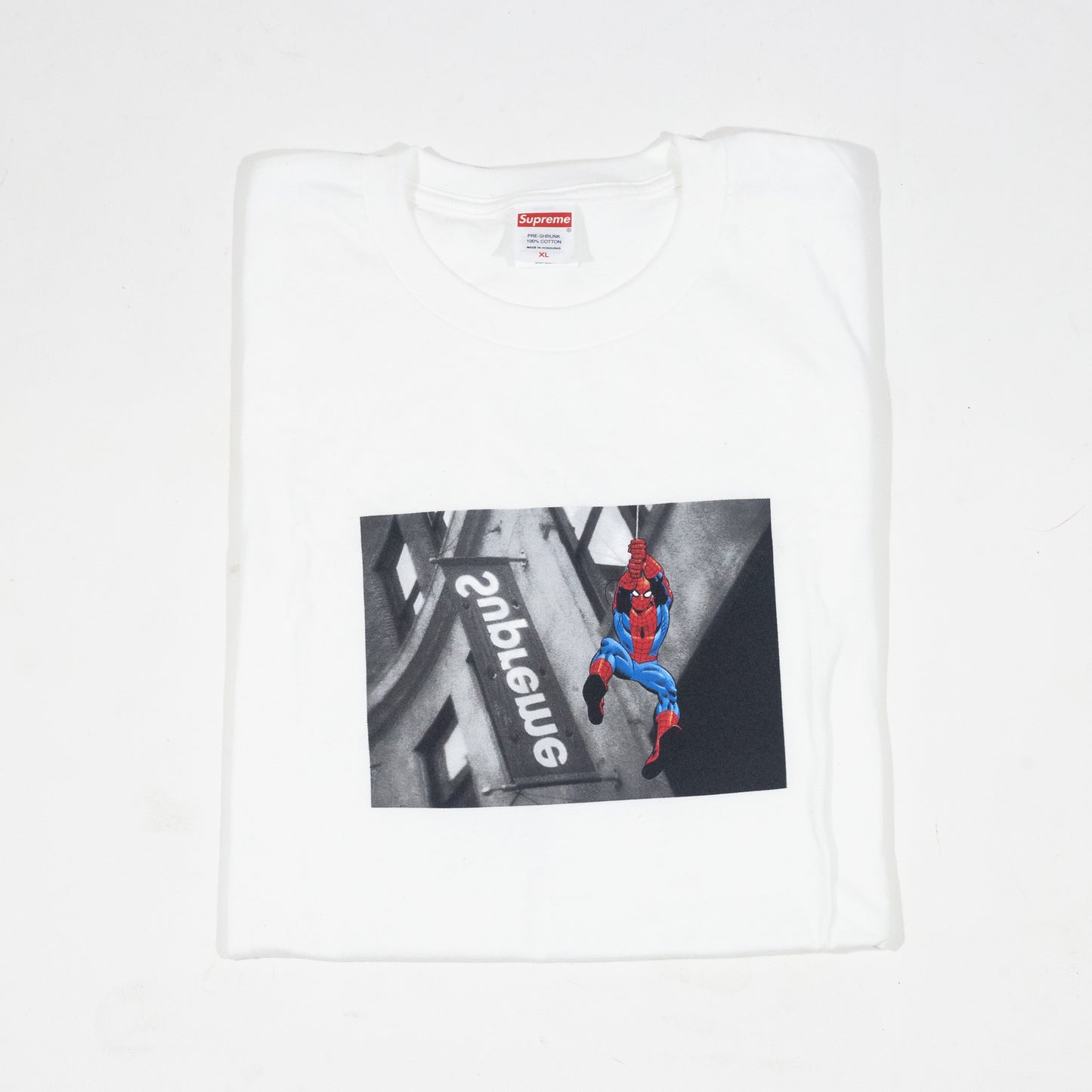 Camiseta Supreme Marvel Spider Man Branca