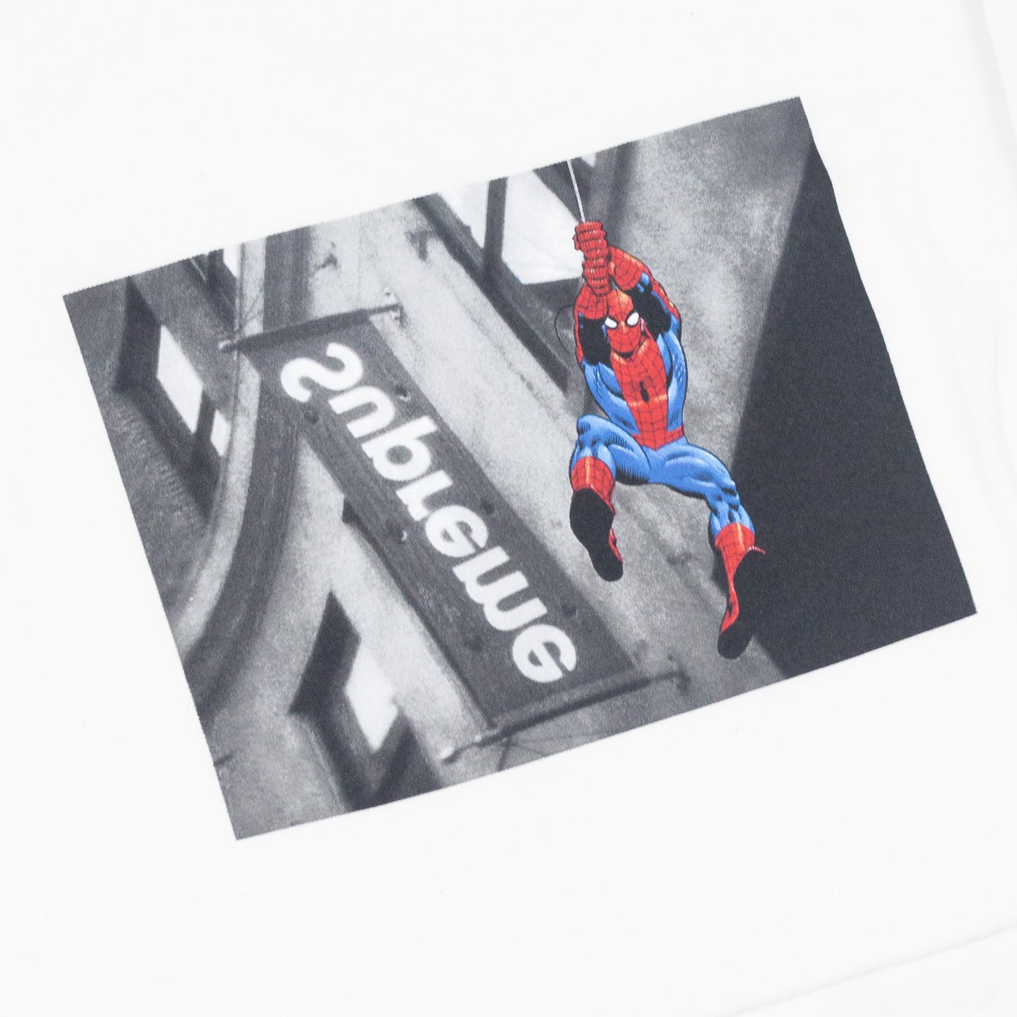 Camiseta Supreme Marvel Spider Man Branca