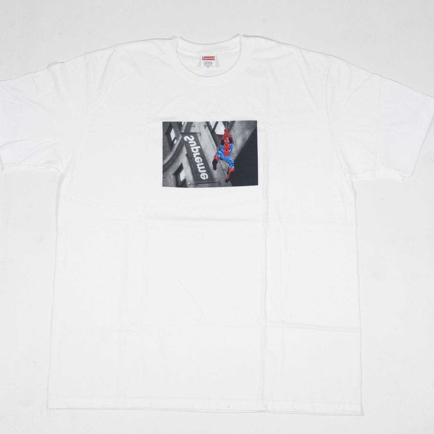 Camiseta Supreme Marvel Spider Man Branca