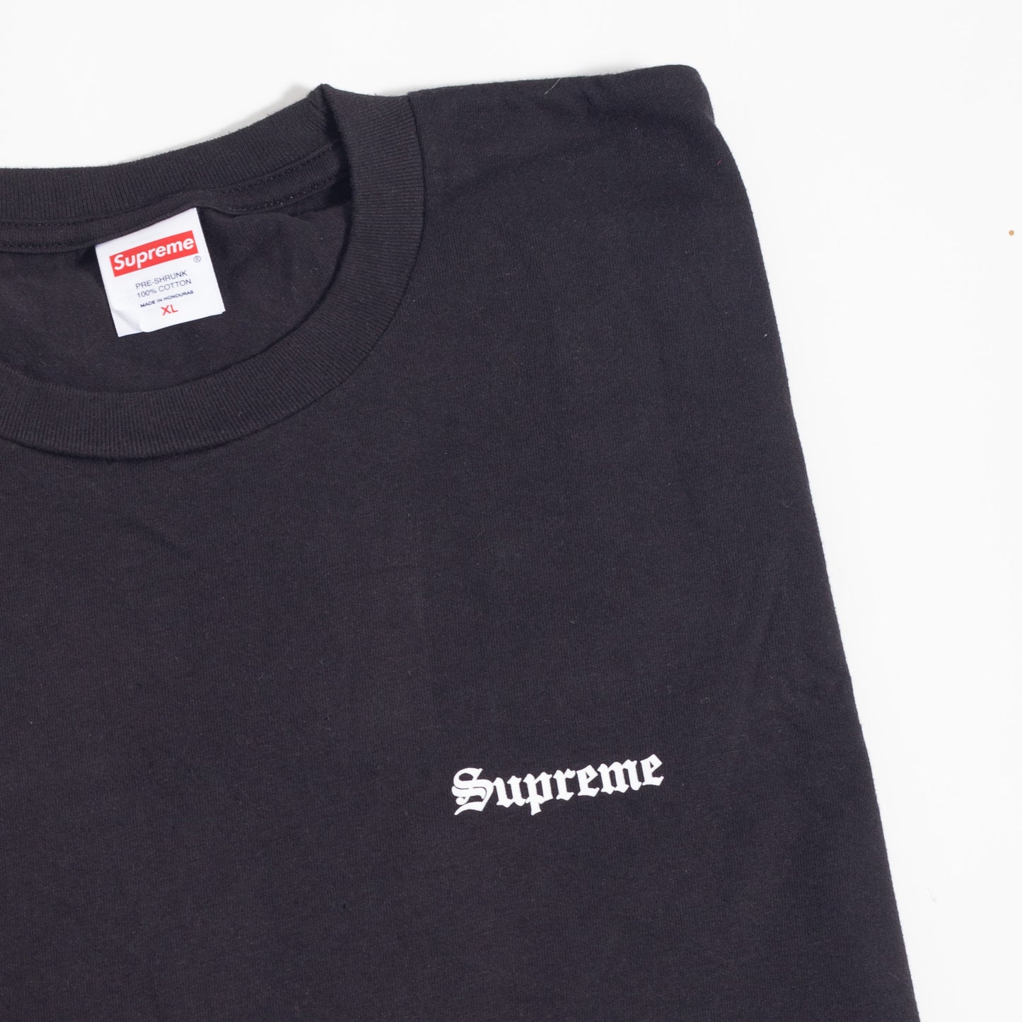 Camiseta Supreme Frazetta