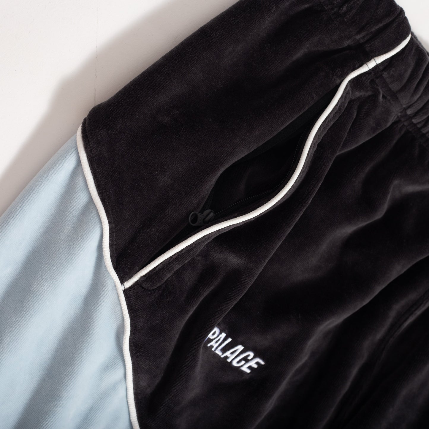 Calça Palace x Needles