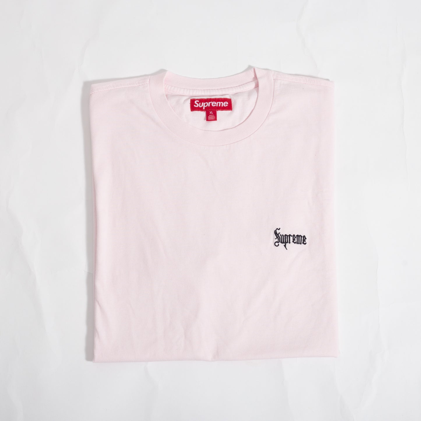 Camiseta Supreme Script Rosa
