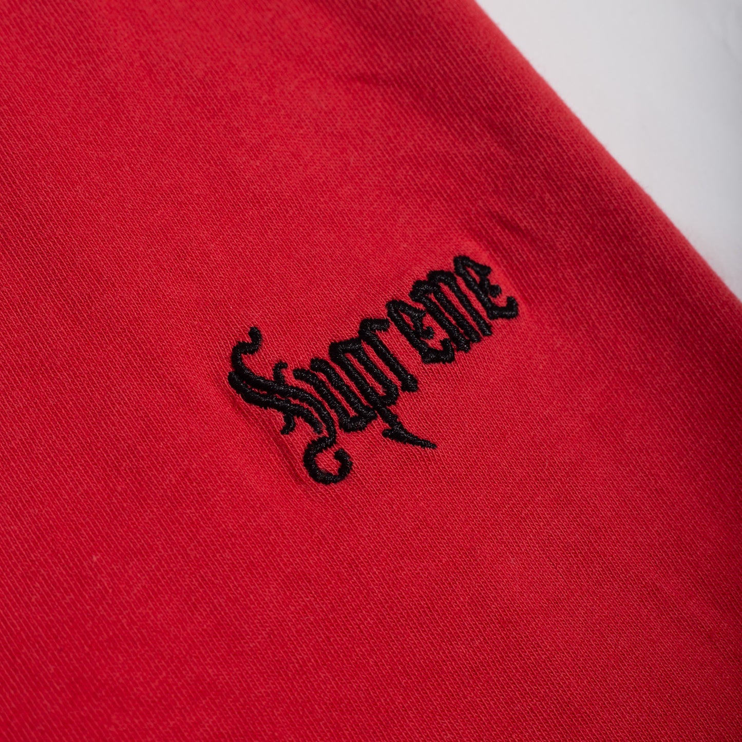 Camiseta Supreme Script Vermelha