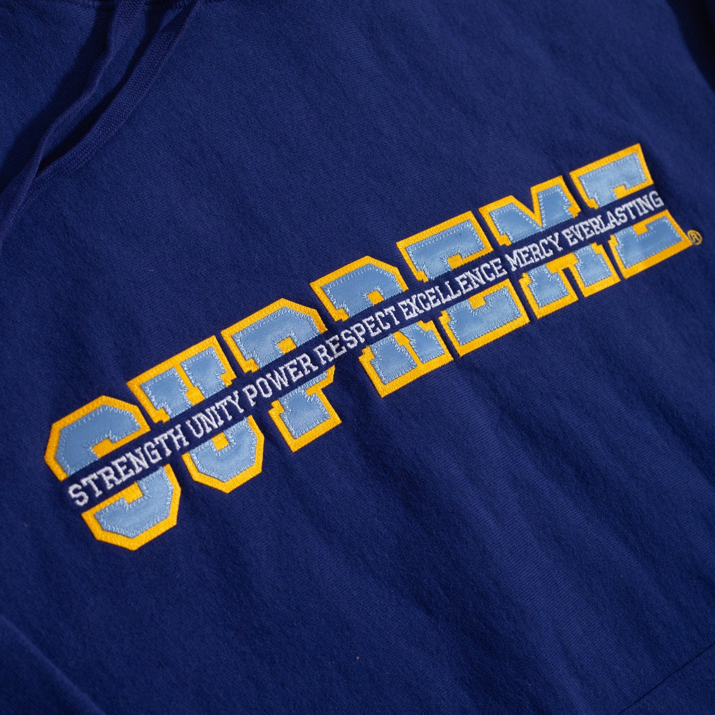 Moletom Supreme Collegiate Acronym Roxo