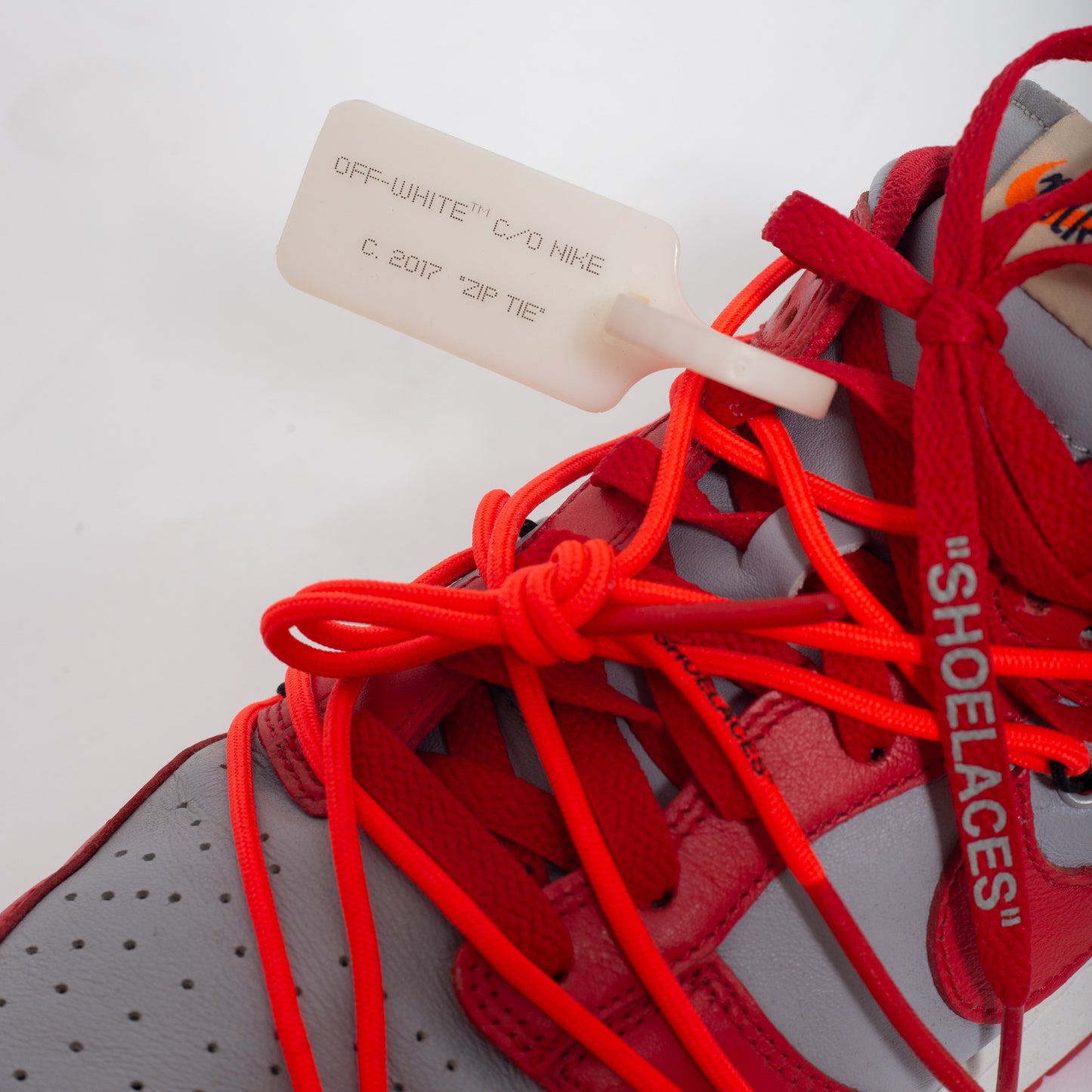 Off-White x Nike Dunk University Red (SEMINOVO)