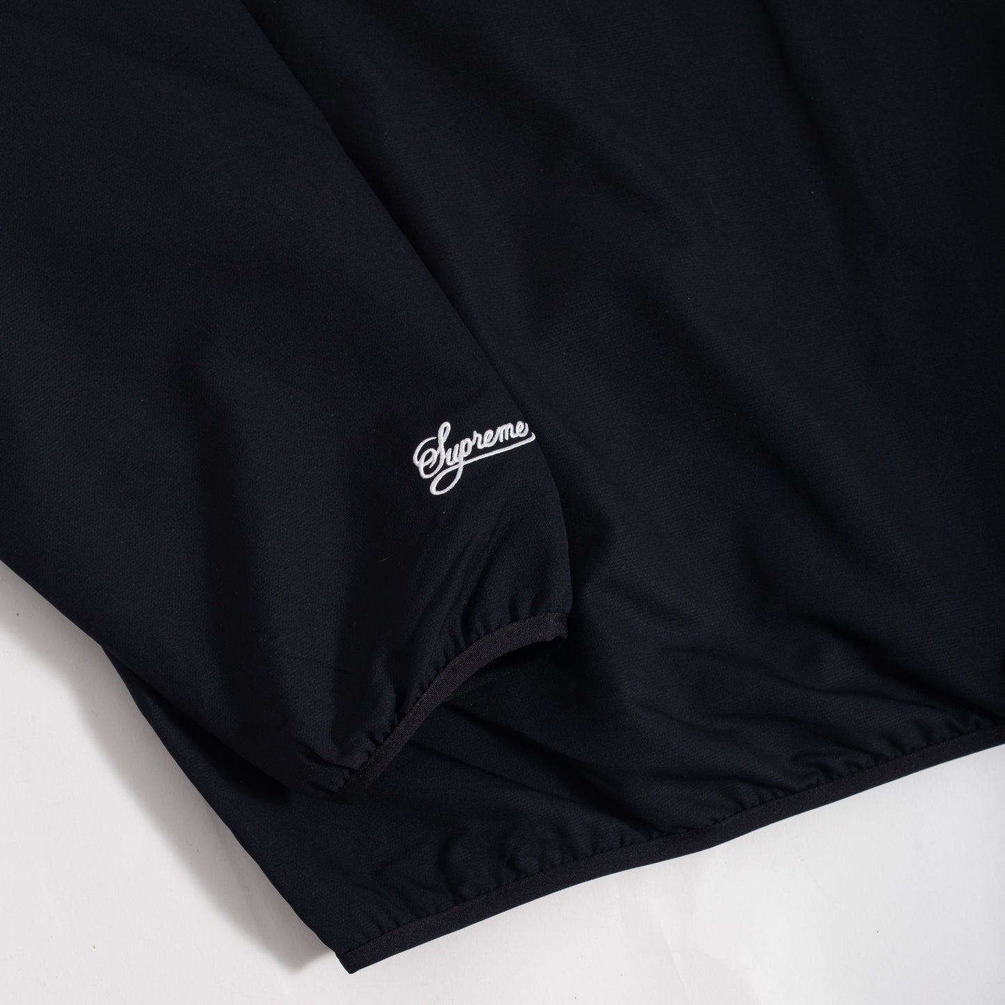 Jaqueta Nike x Supreme