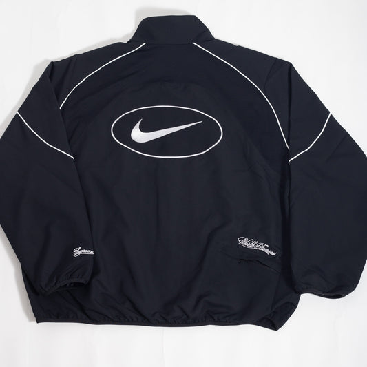 Jaqueta Nike x Supreme