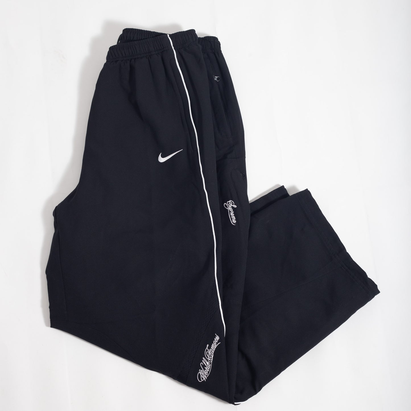 Calça Nike x Supreme