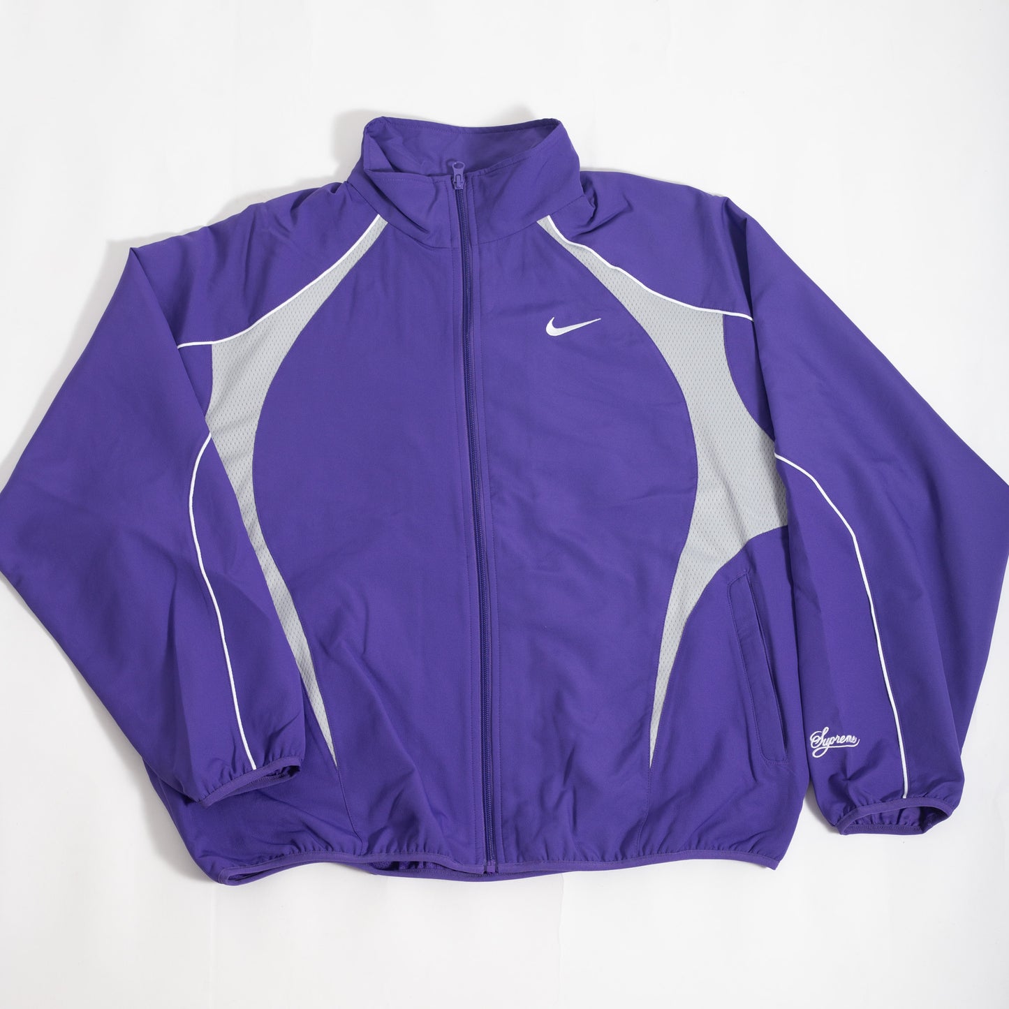 Jaqueta Nike x Supreme