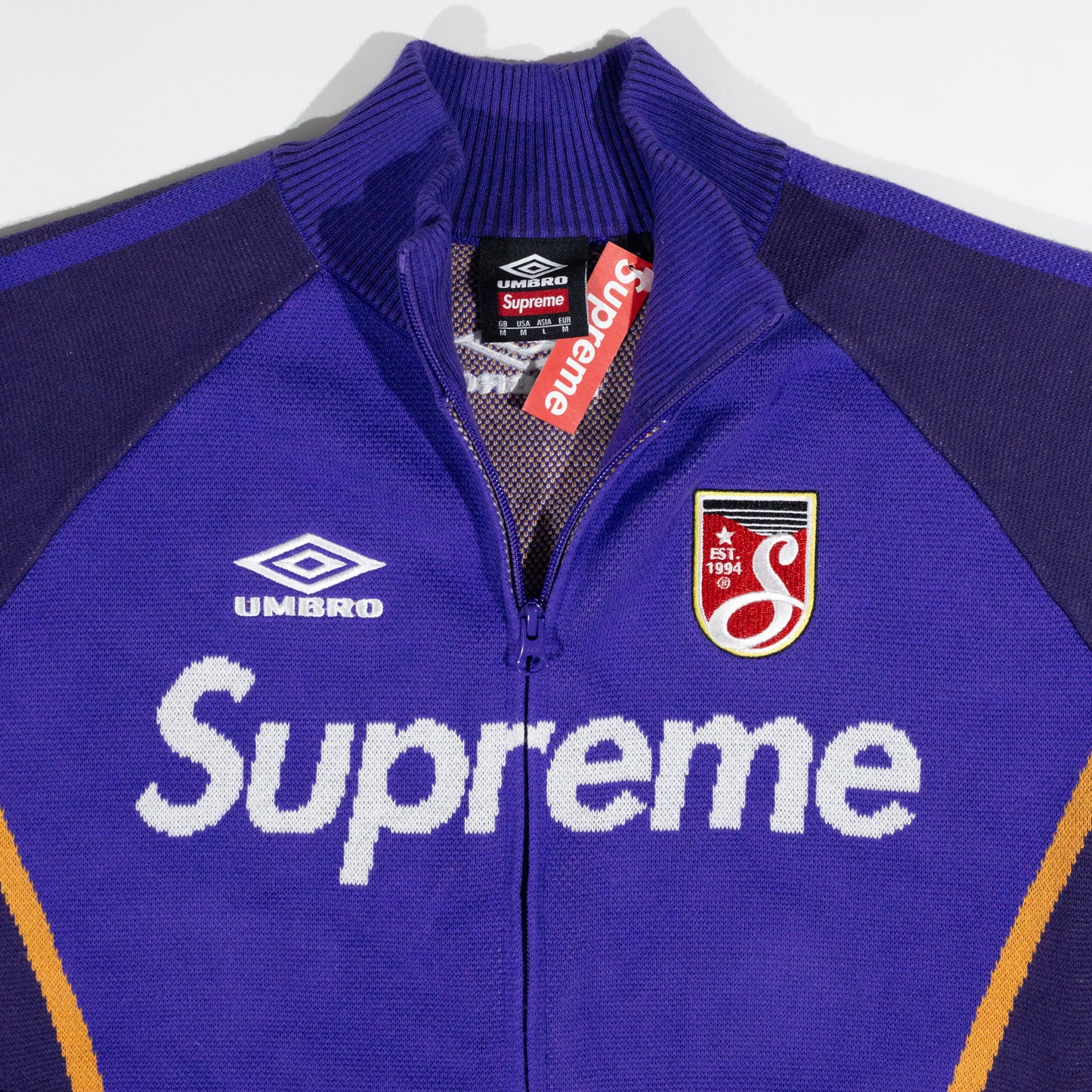 Jaqueta Supreme x Umbro Roxo