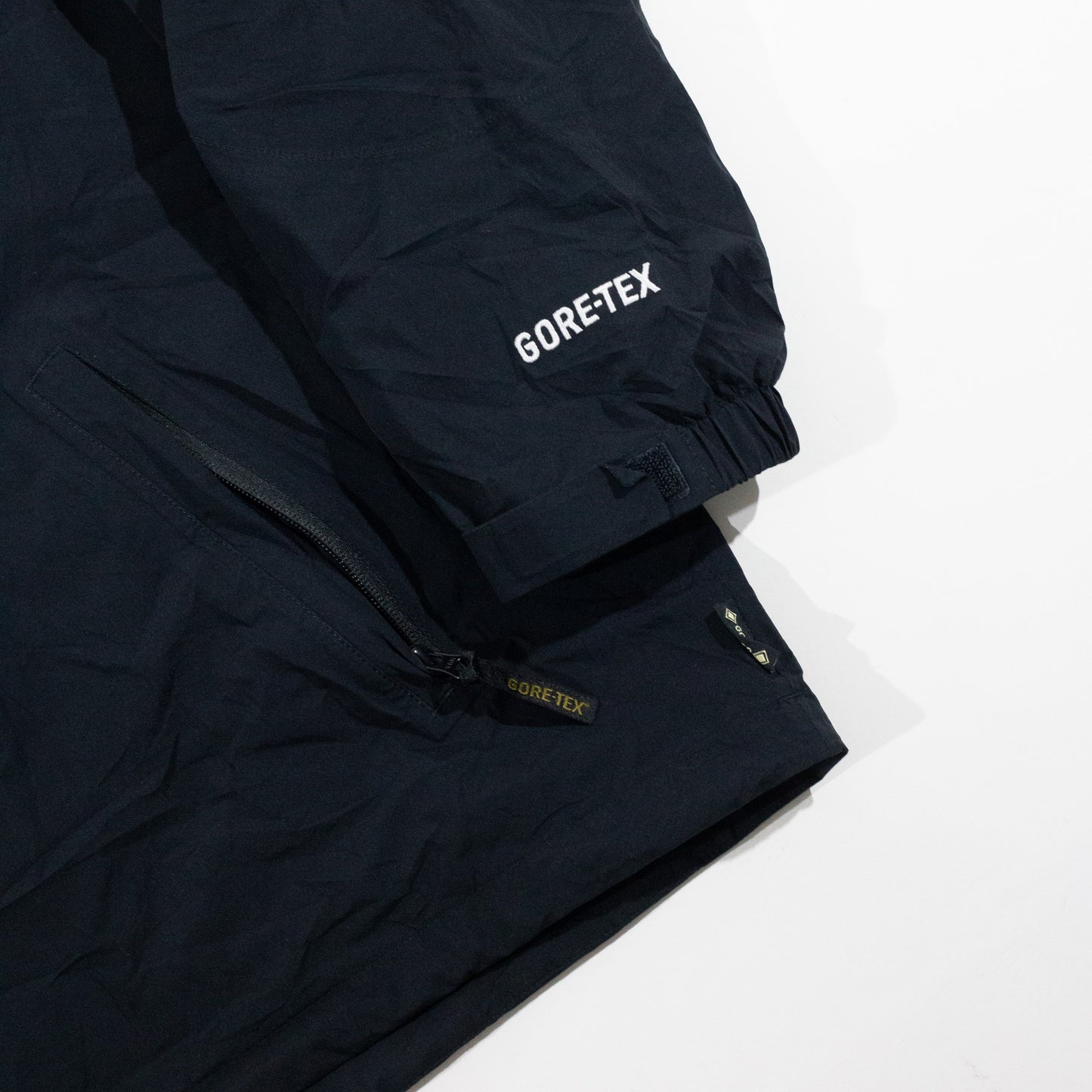 Jaqueta Supreme x Umbro GORE-TEX Preta