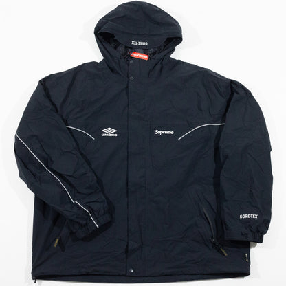 Jaqueta Supreme x Umbro GORE-TEX Preta