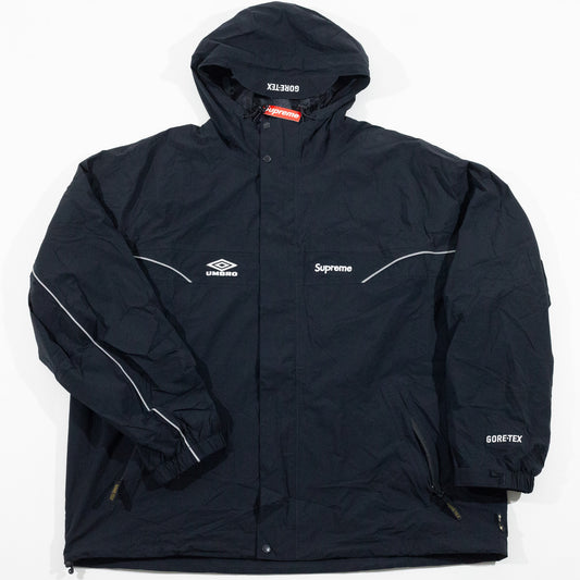 Jaqueta Supreme x Umbro GORE-TEX Preta