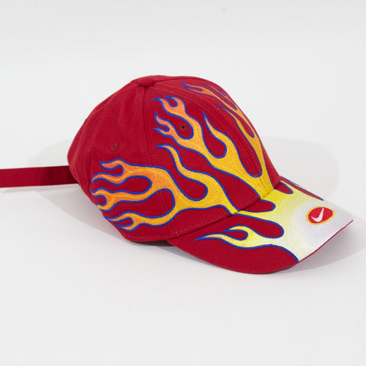 Bone Nike Club Cap Flame Vermelho
