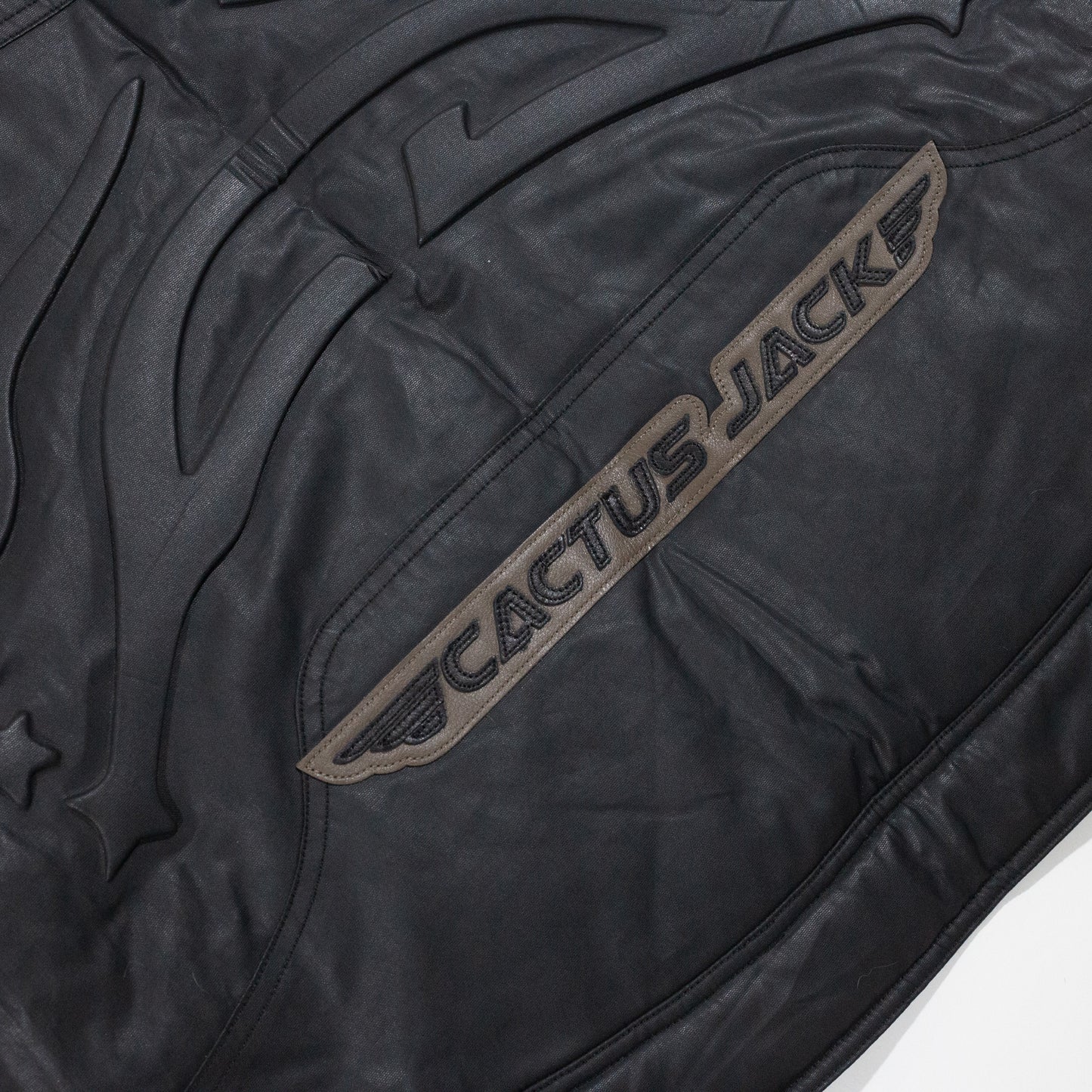 Jaqueta Jordan x Travis Scott Waxed Preto