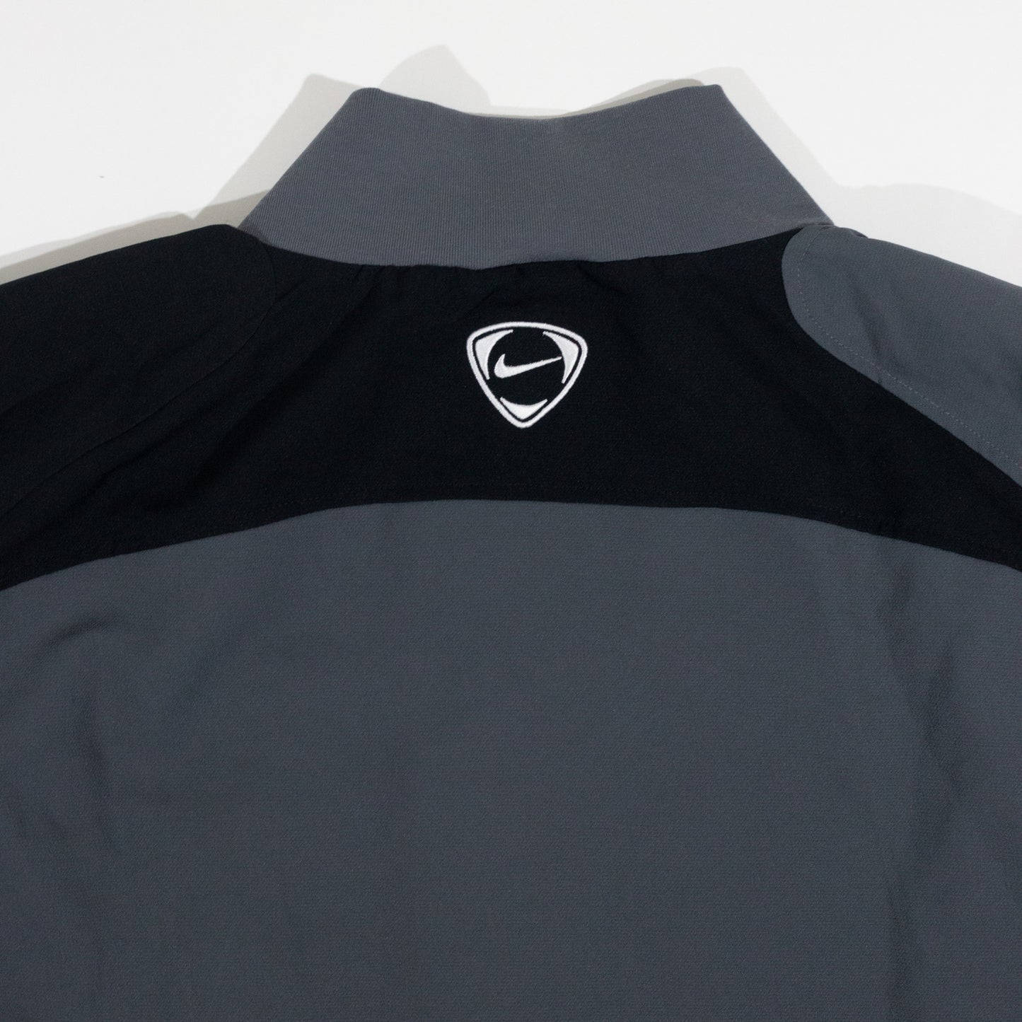 Jaqueta Nike Track Total 90 Cinza