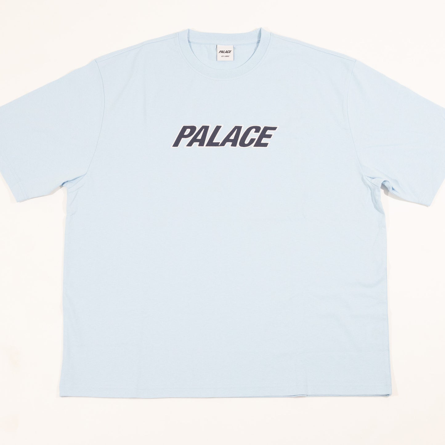 Camiseta Palace Heavy Font Skyline
