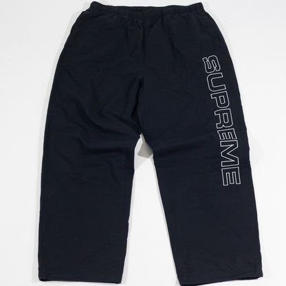 Calça Supreme Spellout Embroidered