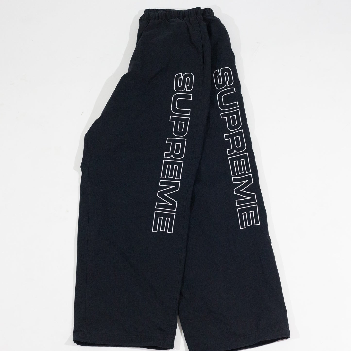 Calça Supreme Spellout Embroidered