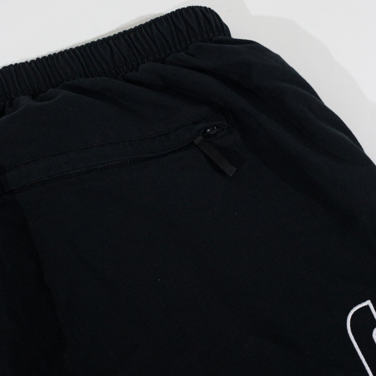 Calça Supreme Spellout Embroidered