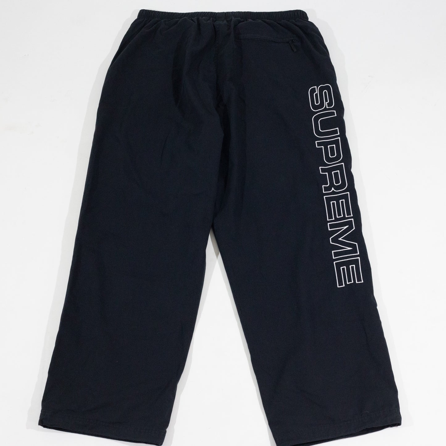 Calça Supreme Spellout Embroidered