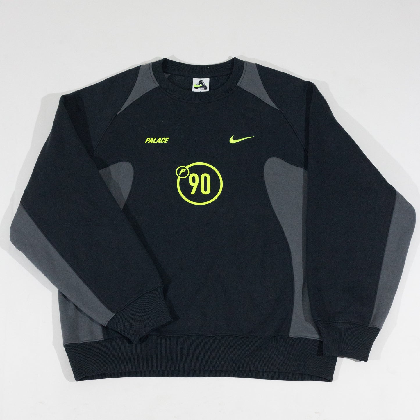 Crewneck Palace Skateboards x Nike - Total 90 ‘P90’ preto