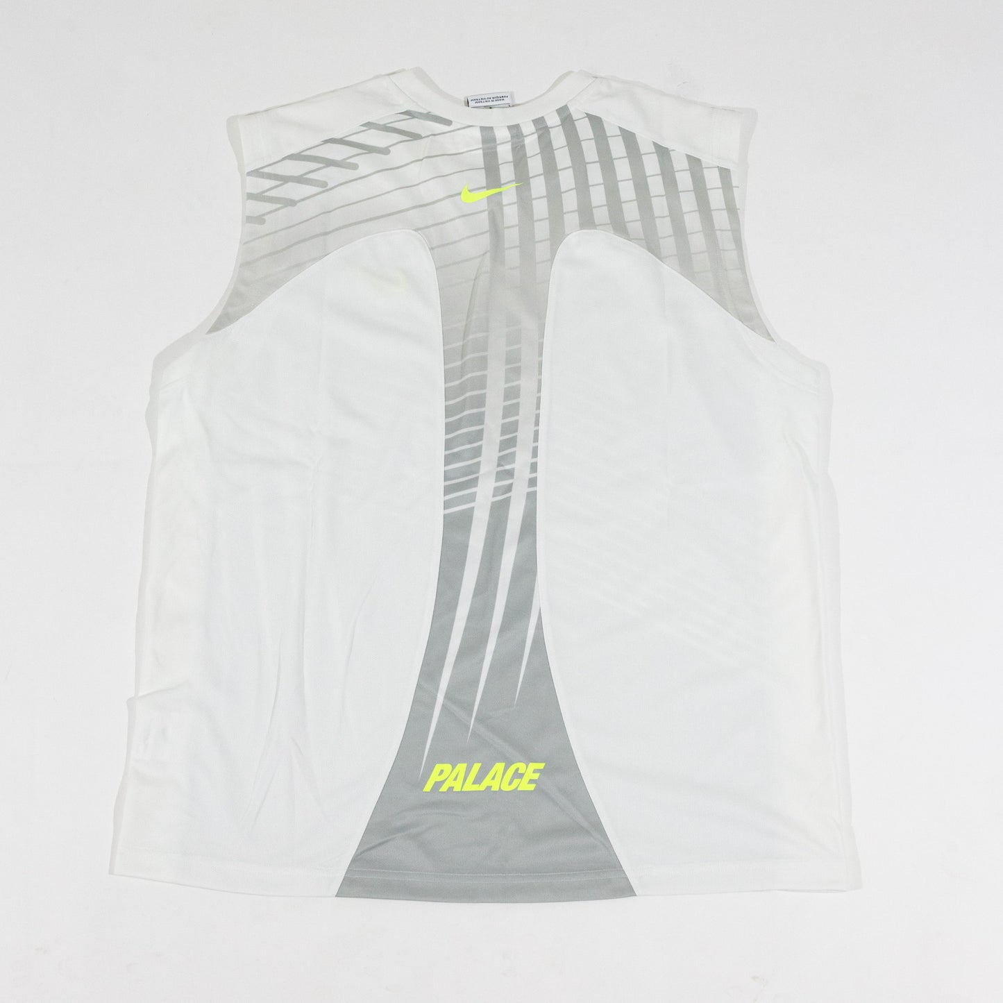 Regata Palace Skateboards x Nike - Total 90 ‘P90’ branca