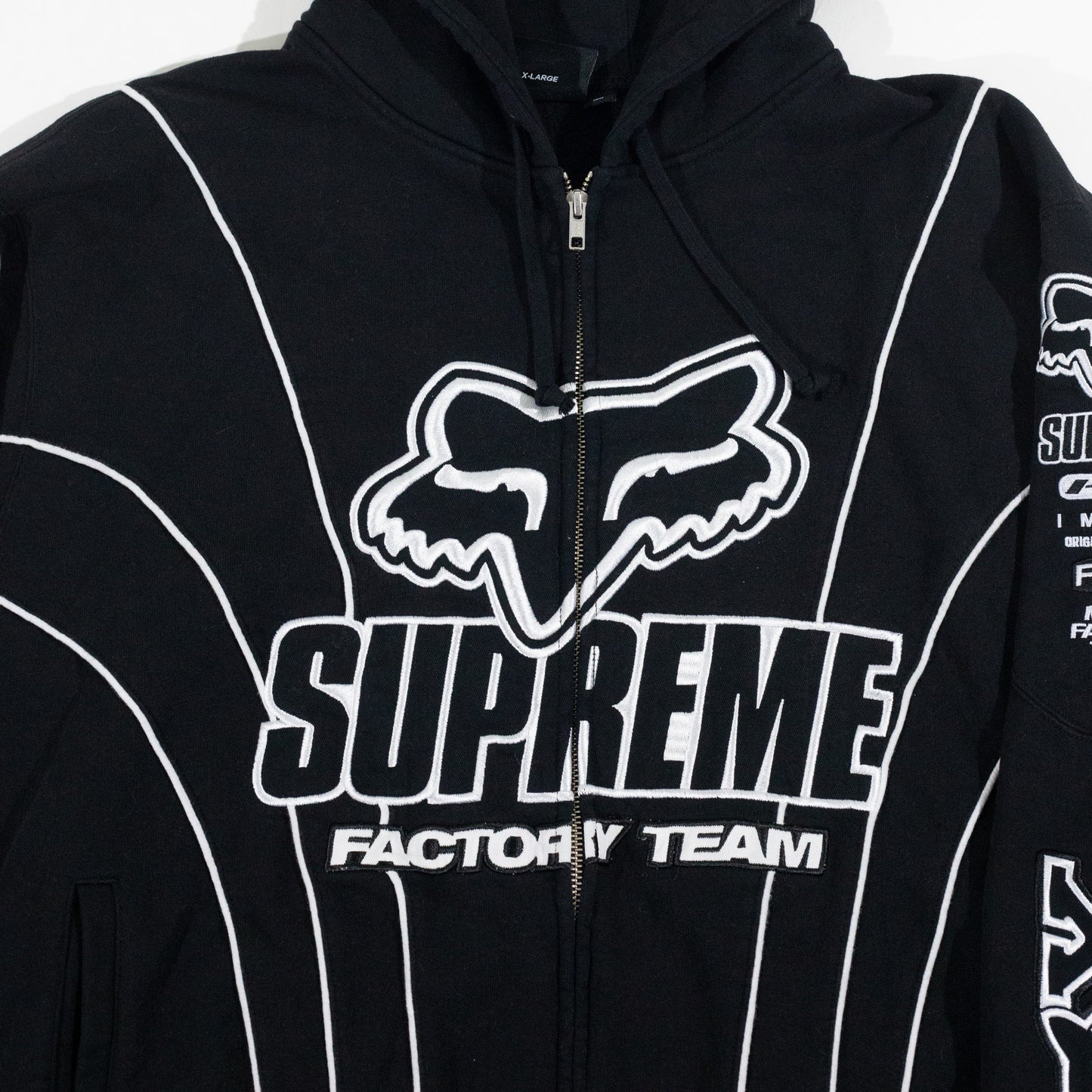 Jaqueta Supreme x Fox Racing Preta