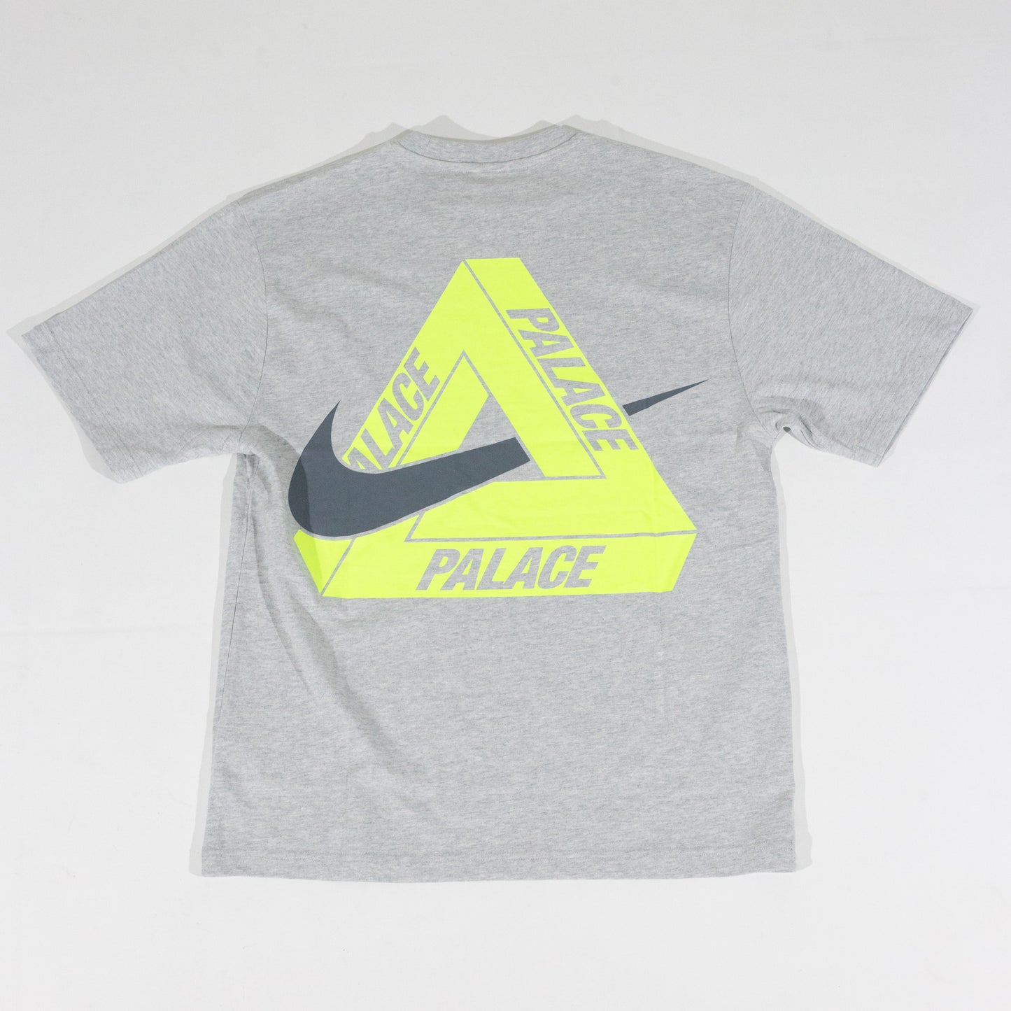 Camiseta Palace Skateboards x Nike Cinza Marl