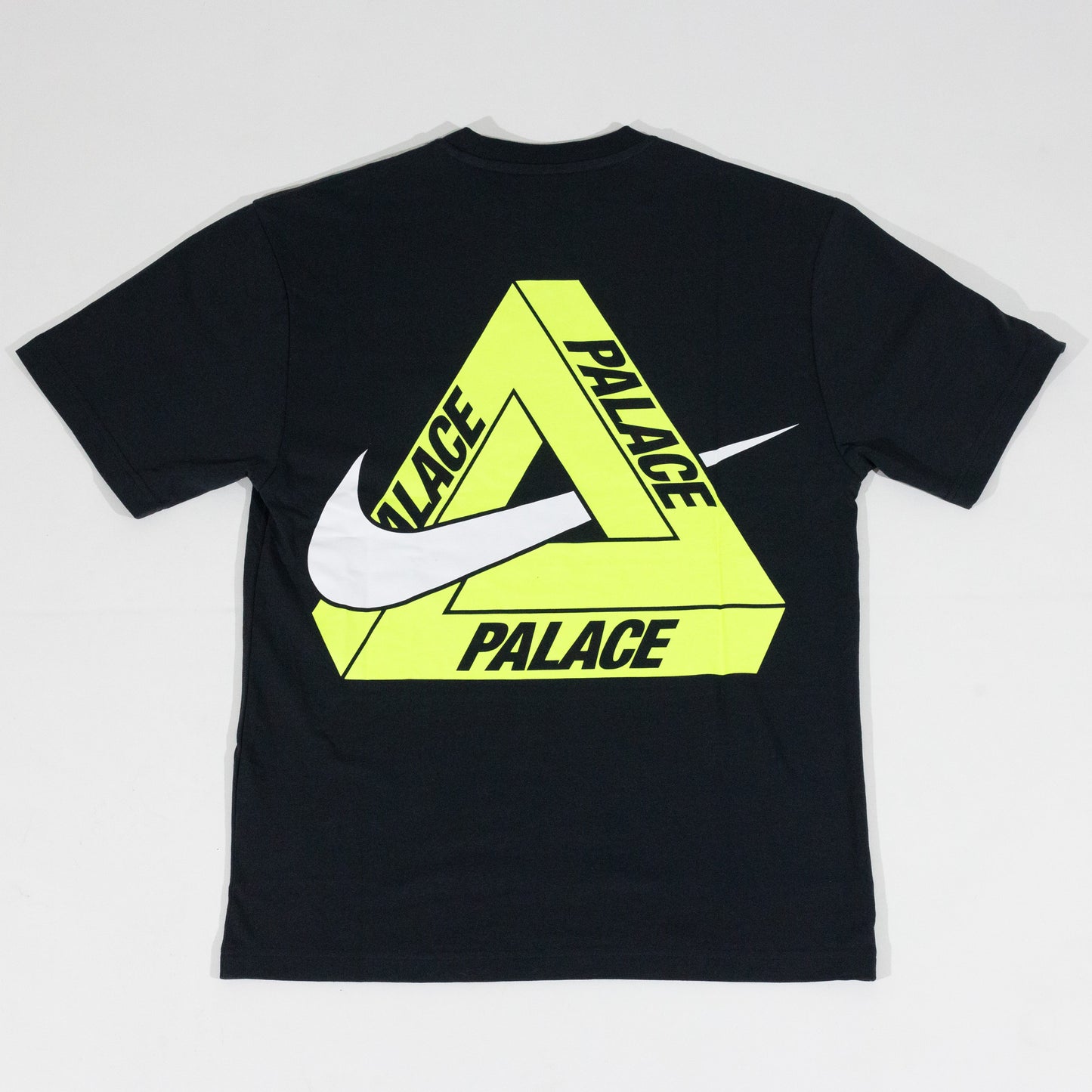 Camiseta Palace Skateboards x Nike Preta