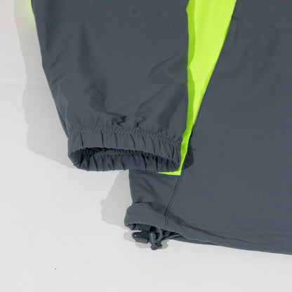 Jaqueta Palace Skateboards x Nike - Total 90 ‘P90’ cinza