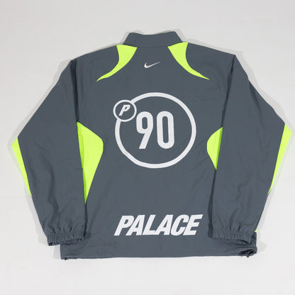 Jaqueta Palace Skateboards x Nike - Total 90 ‘P90’ cinza