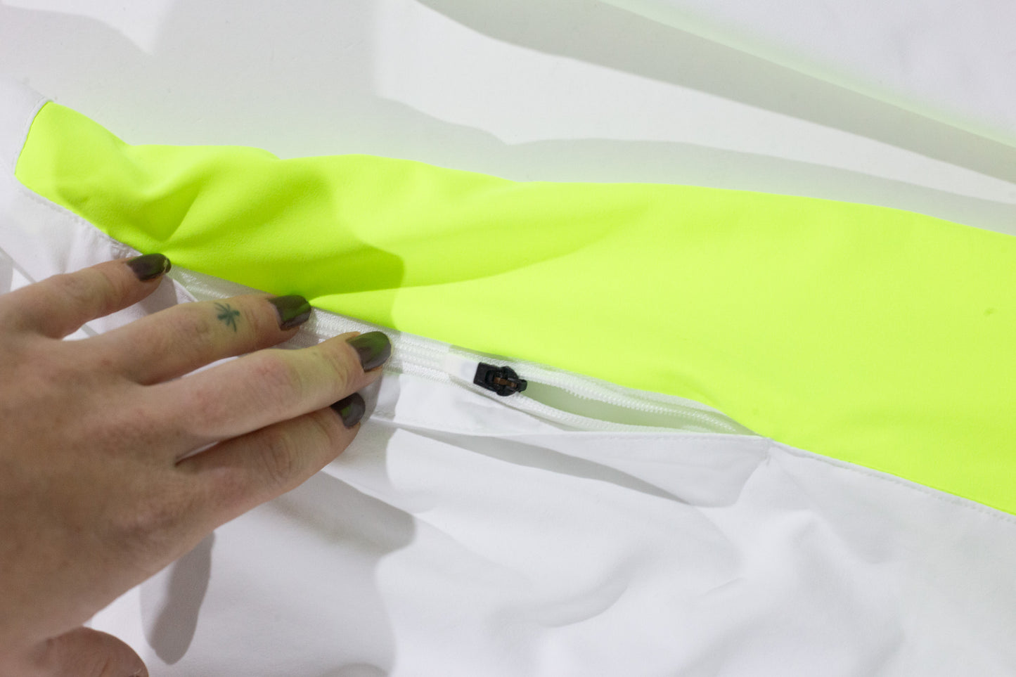 Conjunto Palace Skateboards x Nike - Total 90 ‘P90’ Branco